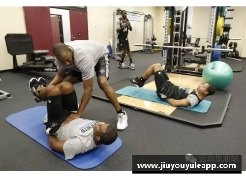 足球员的臂力训练和技术改进方法